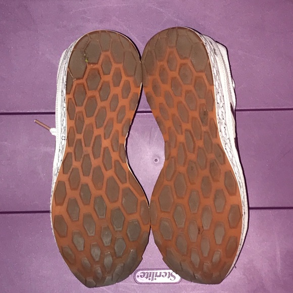 🌸 FRESH FOAM 🌸 - Picture 3 of 5